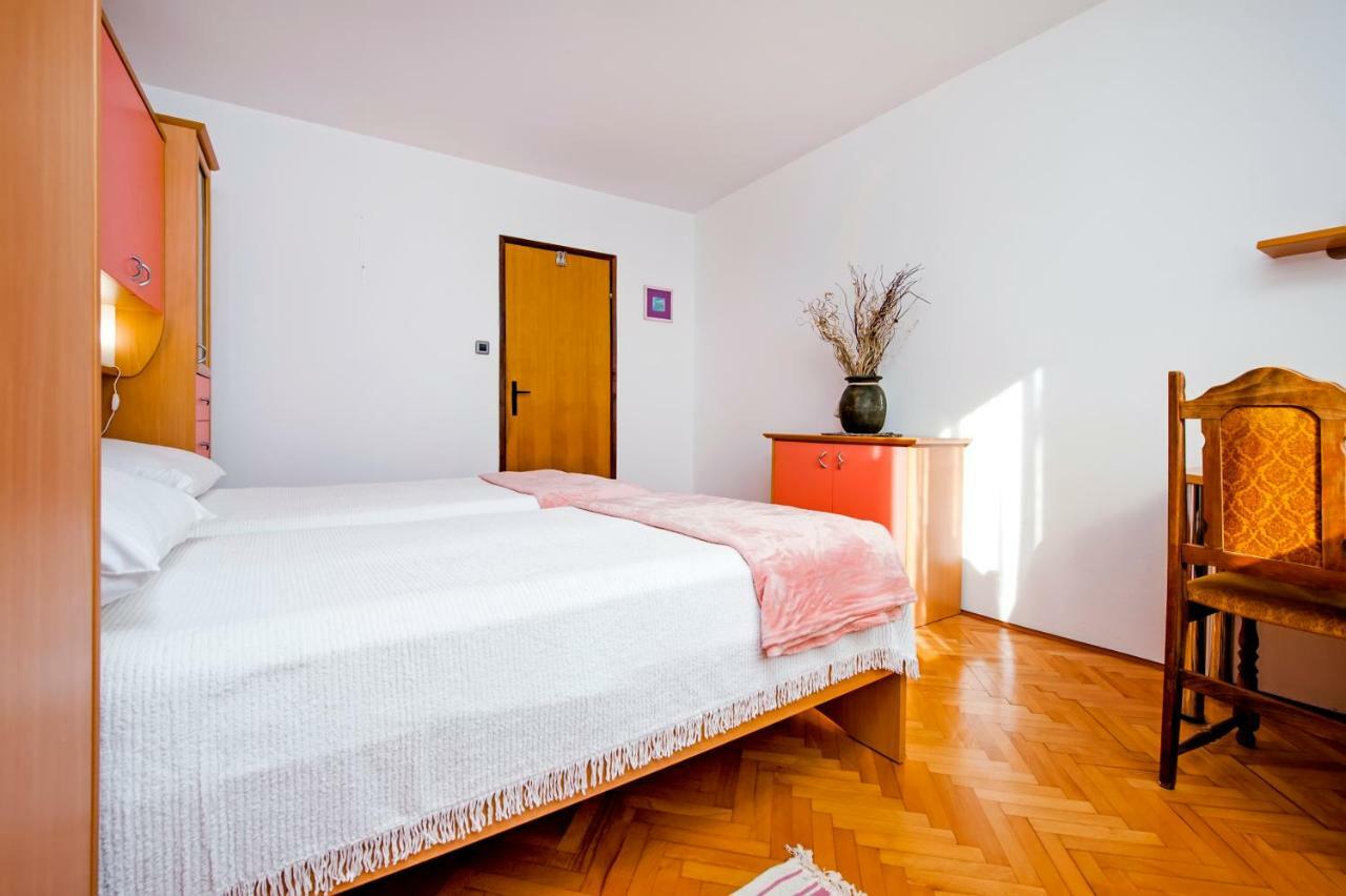 Apartment Nika Rovigno Esterno foto